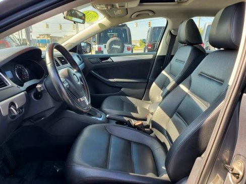 Used 2014 Volkswagen Jetta SE image 5