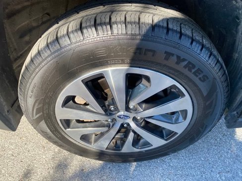 Used 2022 Subaru Outback Premium image 16
