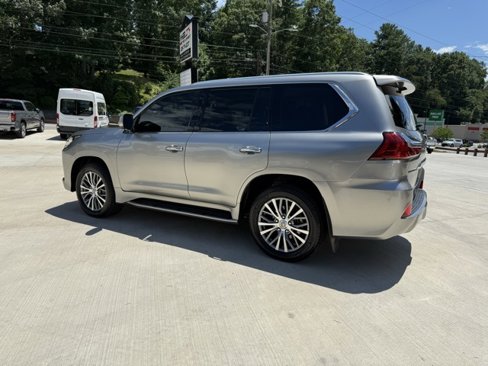 Used 2019 Lexus LX 570 4WD w/ Luxury Package image 8