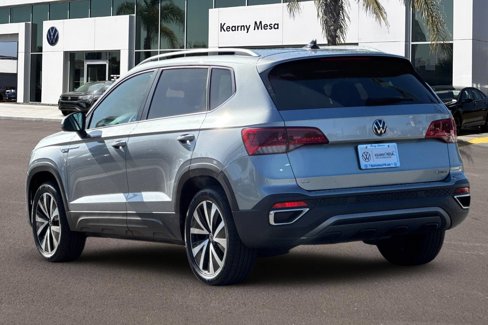 Used 2022 Volkswagen Taos SE image 6