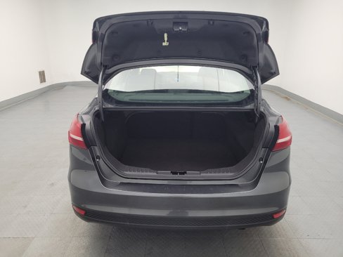 Used 2018 Ford Focus SE image 29