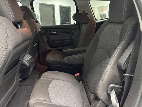 Used 2017 Chevrolet Traverse LT w/ Style and Technology Package image 19