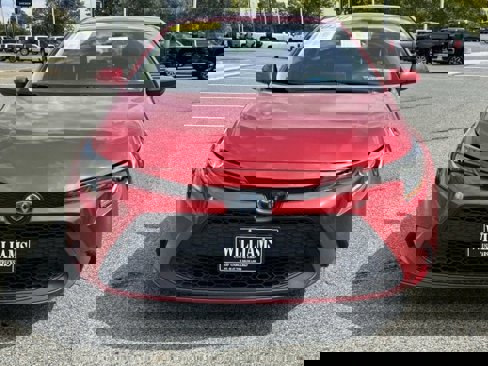 Used 2020 Toyota Corolla LE image 2