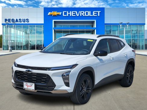 New 2025 Chevrolet Trax ACTIV w/ Driver Confidence Package image 2