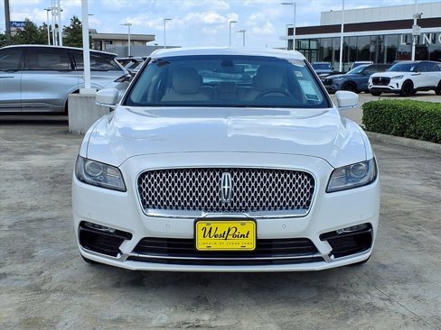 Used 2017 Lincoln Continental Select image 26