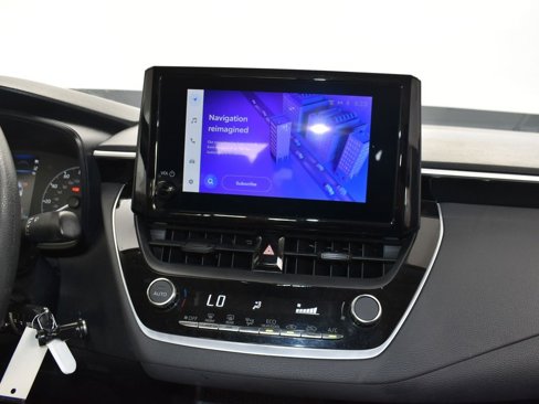 Used 2023 Toyota Corolla LE image 29