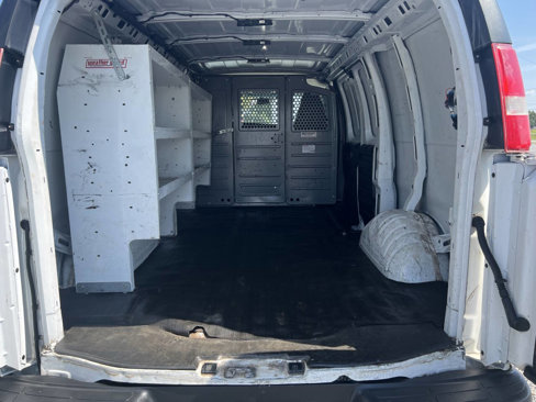Used 2017 Chevrolet Express 2500 image 6