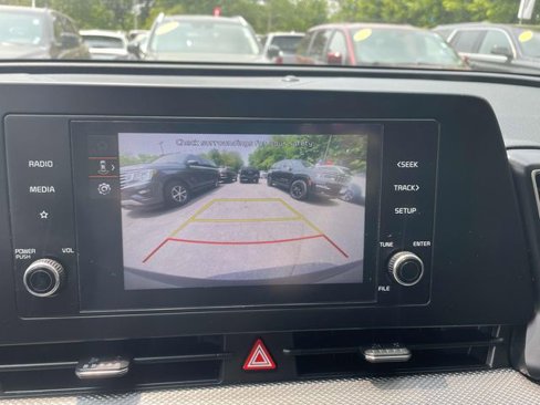 Used 2023 Kia Sportage LX image 23