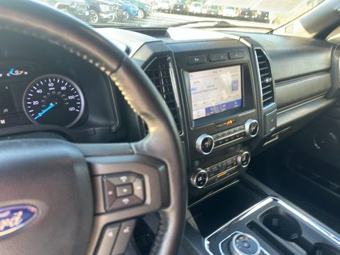 Used 2021 Ford Expedition XL image 11