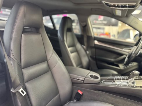 Used 2013 Porsche Panamera S image 19