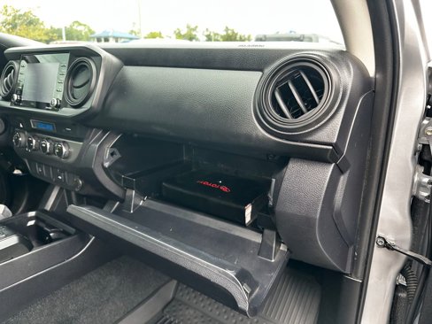 Used 2021 Toyota Tacoma SR image 39