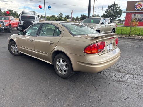 Used 2004 Oldsmobile Alero GL image 7