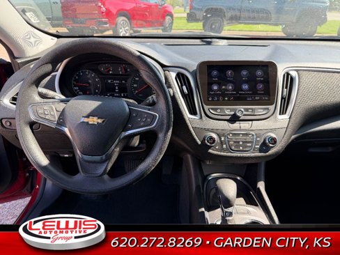 Used 2024 Chevrolet Malibu LT image 11
