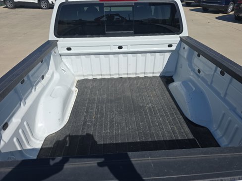 Used 2022 Chevrolet Colorado LT w/ LT Convenience Package image 5