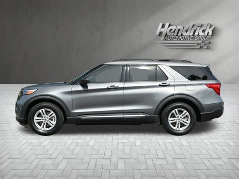 Used 2023 Ford Explorer XLT image 9