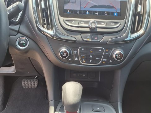 Used 2024 Chevrolet Equinox RS w/ RS Leather Package image 25