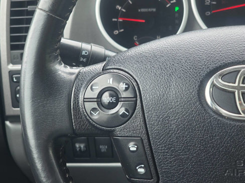 Used 2010 Toyota Tundra Limited image 15