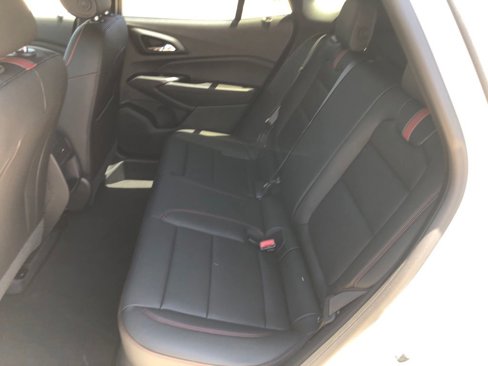 New 2025 Chevrolet Trax RS w/ Sunroof Package image 33