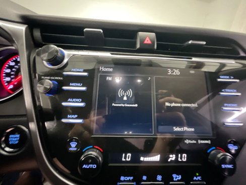 Used 2019 Toyota Camry XSE image 13
