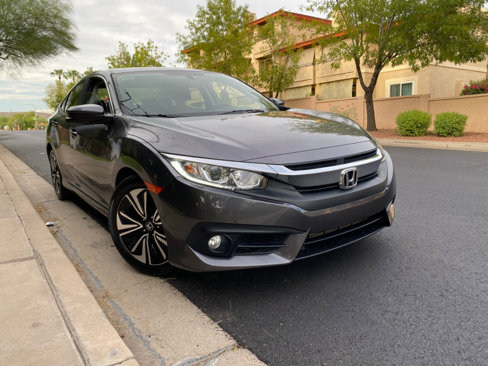 Used 2018 Honda Civic EX-T image 2
