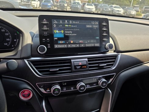 Used 2018 Honda Accord EX image 38