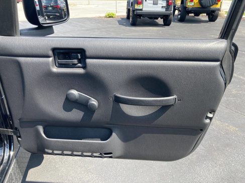 Used 2005 Jeep Wrangler Unlimited image 58