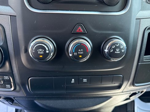 Used 2018 RAM 1500 Express image 29