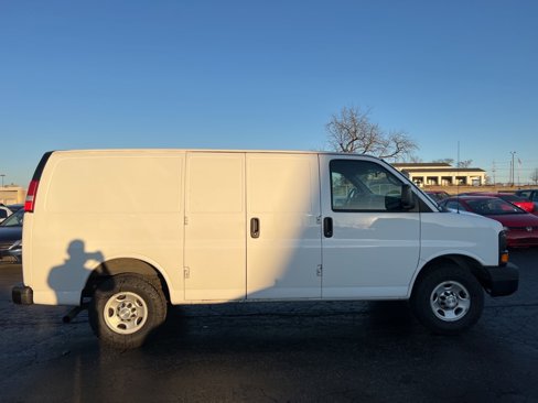Used 2015 Chevrolet Express 2500 image 8