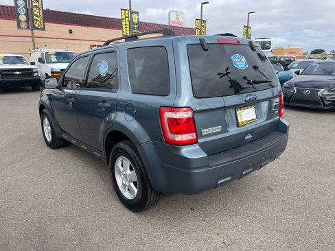 Used 2011 Ford Escape XLT image 5