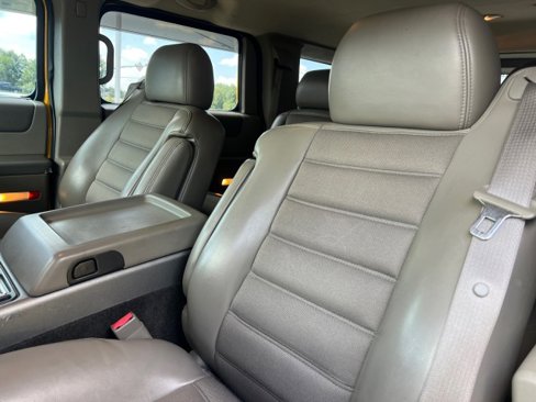 Used 2003 HUMMER H2 image 18