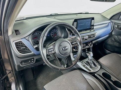 Certified 2021 Kia Seltos S image 16