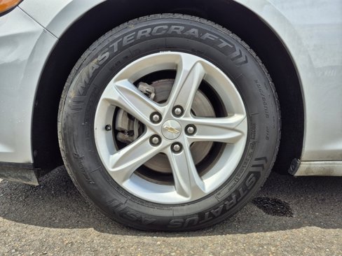 Used 2020 Chevrolet Malibu LS image 26