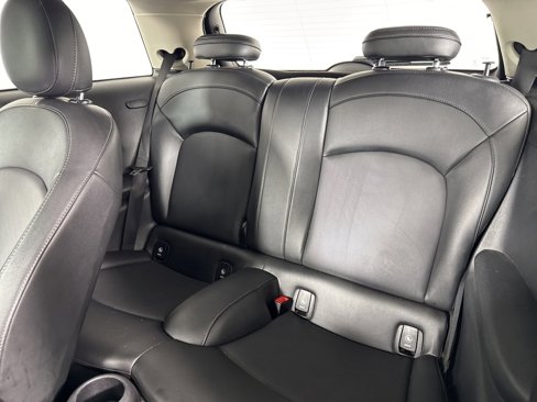 Used 2019 MINI Cooper 2-Door Hardtop image 29