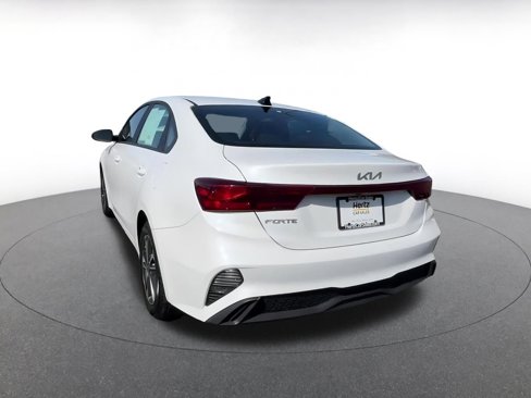 Used 2024 Kia Forte LXS image 11