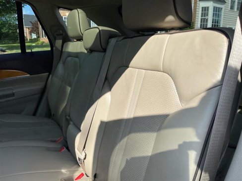 Used 2014 Lincoln MKX AWD w/ Equipment Group 101A image 59