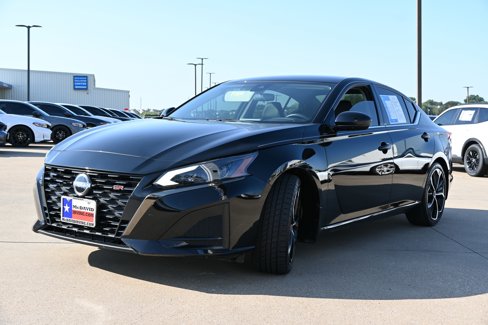 Used 2024 Nissan Altima 2.5 SR image 8