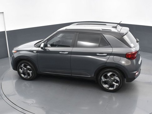 Certified 2024 Hyundai Venue Limited image 19