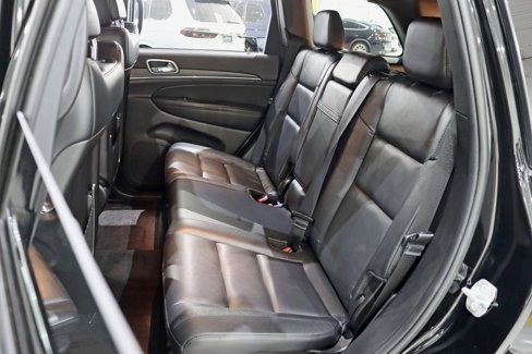 Used 2018 Jeep Grand Cherokee Limited image 26