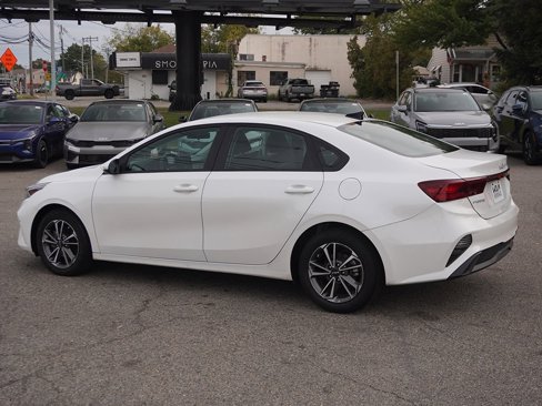 Used 2023 Kia Forte LXS image 7