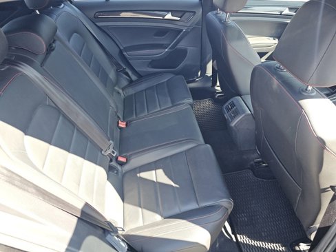Used 2017 Volkswagen GTI SE image 5