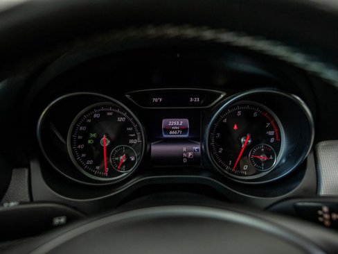 Used 2018 Mercedes-Benz CLA 250 image 17