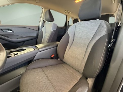 Used 2021 Nissan Rogue SV image 19