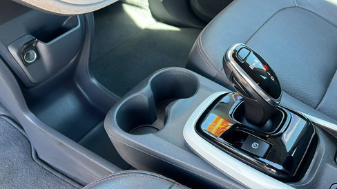 Used 2019 Chevrolet Bolt Premier w/ Infotainment Package image 21
