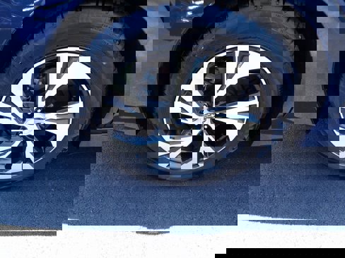 Certified 2025 Subaru Legacy image 6