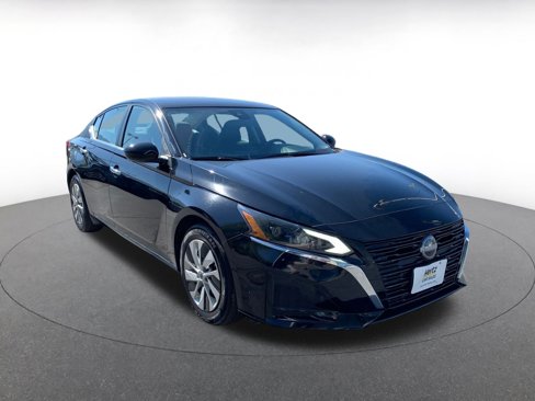 Used 2023 Nissan Altima 2.5 S image 1