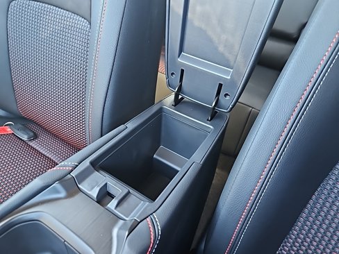 New 2026 Nissan Kicks SR w/ Cold Weather Package image 19