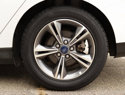 Used 2017 Ford Focus SE image 30