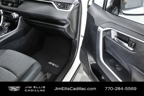 Used 2022 Toyota RAV4 XLE image 24