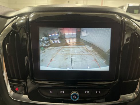 Used 2018 Chevrolet Traverse LT image 17