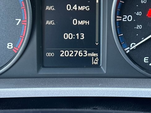 Used 2017 Toyota RAV4 LE image 16